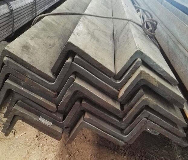 �Ӽ䲻�ȱ߽Ǹ�